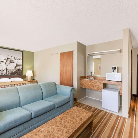 Super 8 By Wyndham Socorro Motel Eksteriør billede